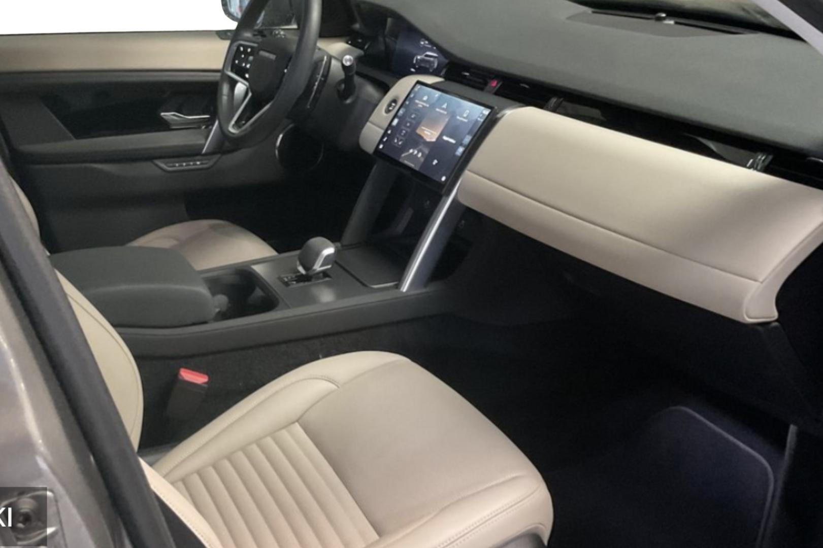 LAND ROVER Discovery Sport 2025