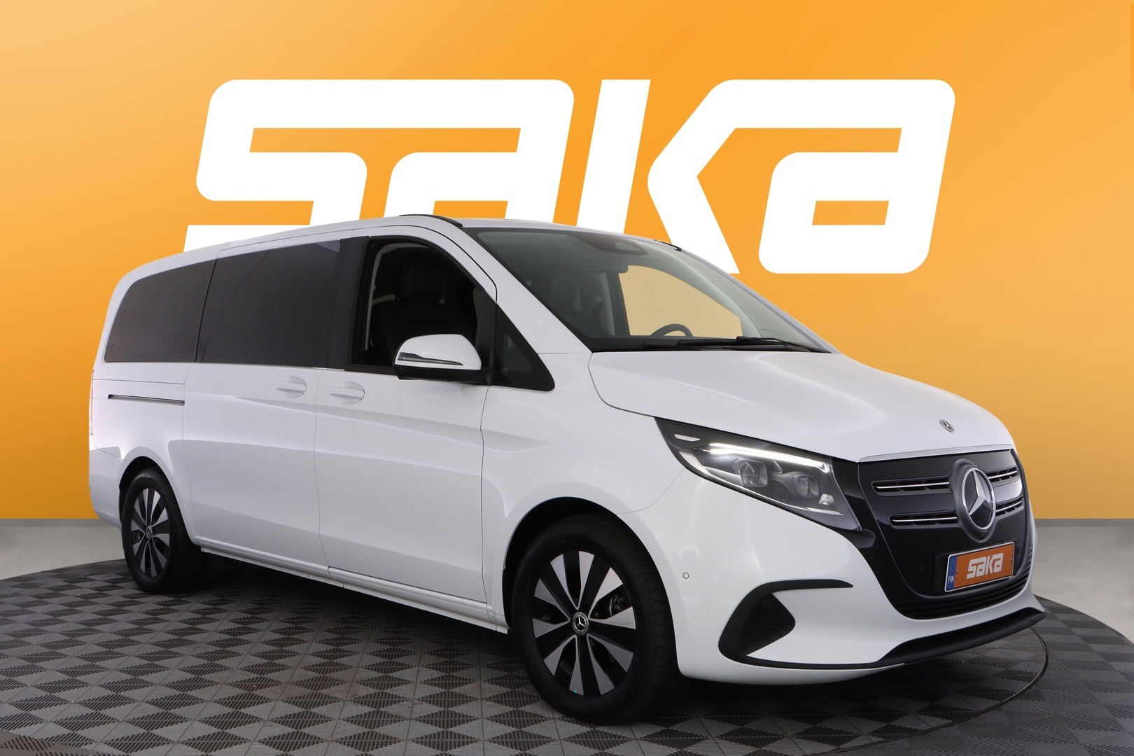 MERCEDES-BENZ EQV 2025