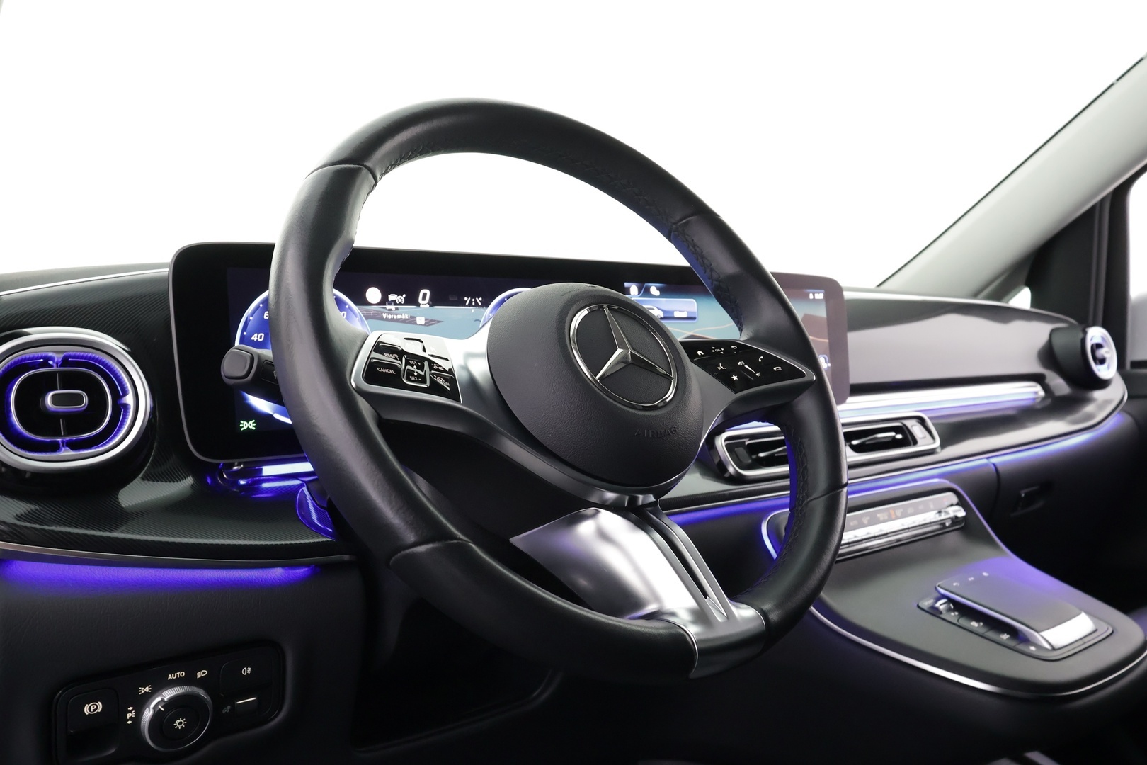 MERCEDES-BENZ EQV 2025