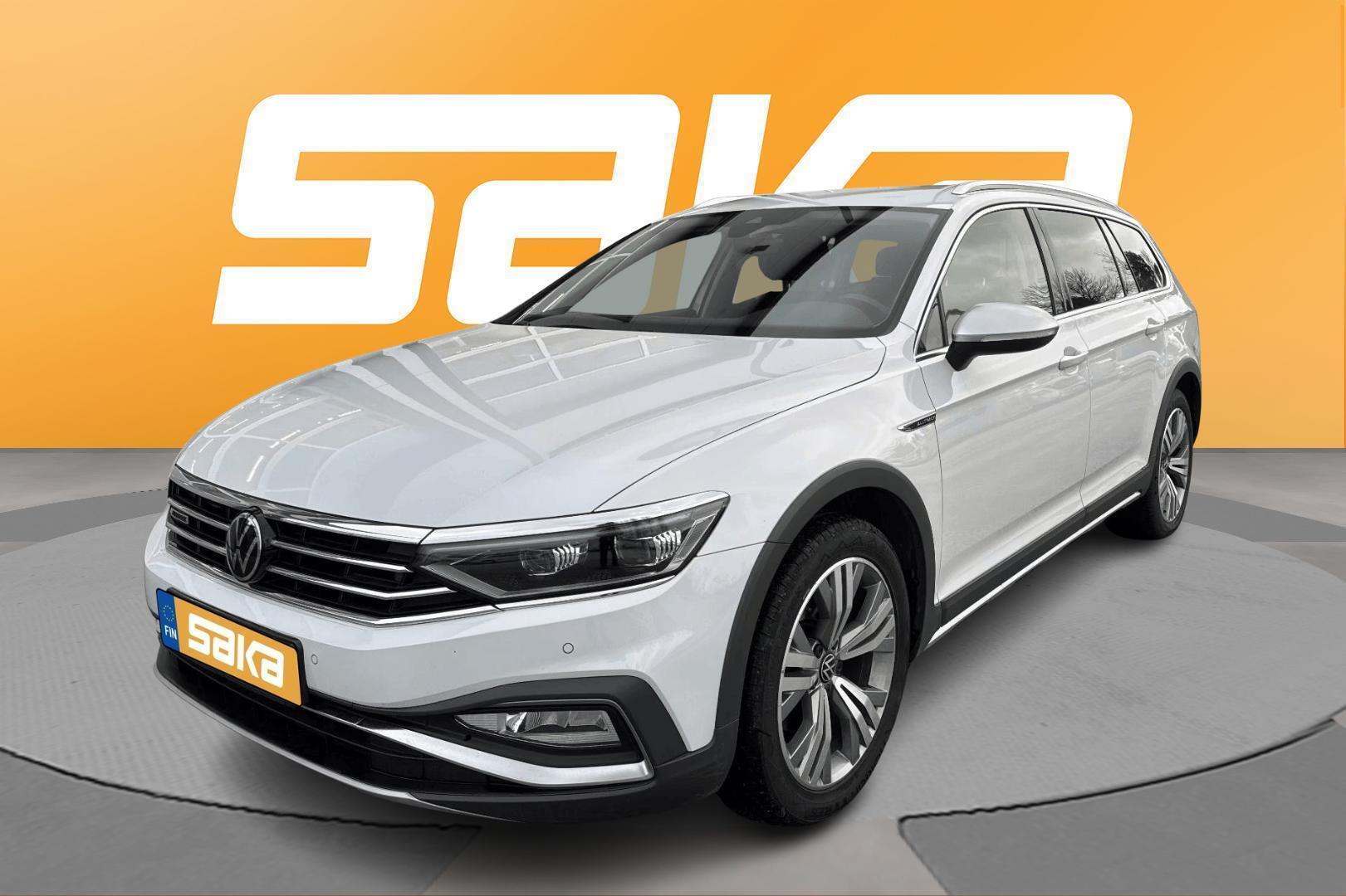 VOLKSWAGEN Passat 2022