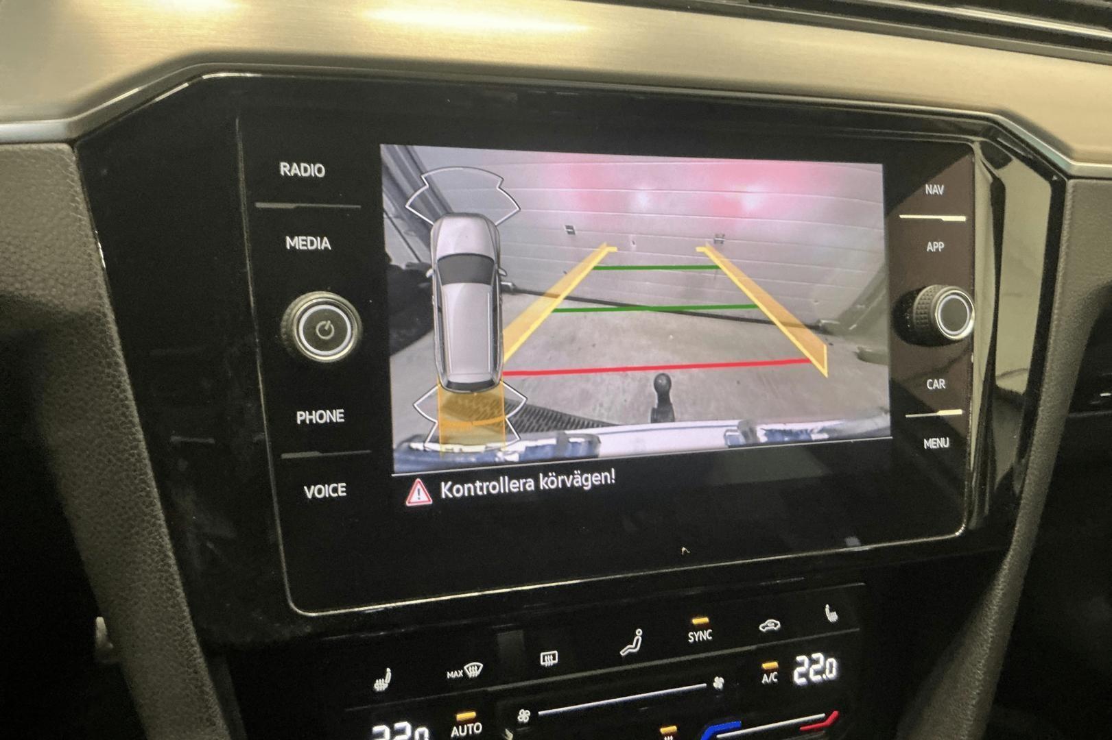 VOLKSWAGEN Passat 2022