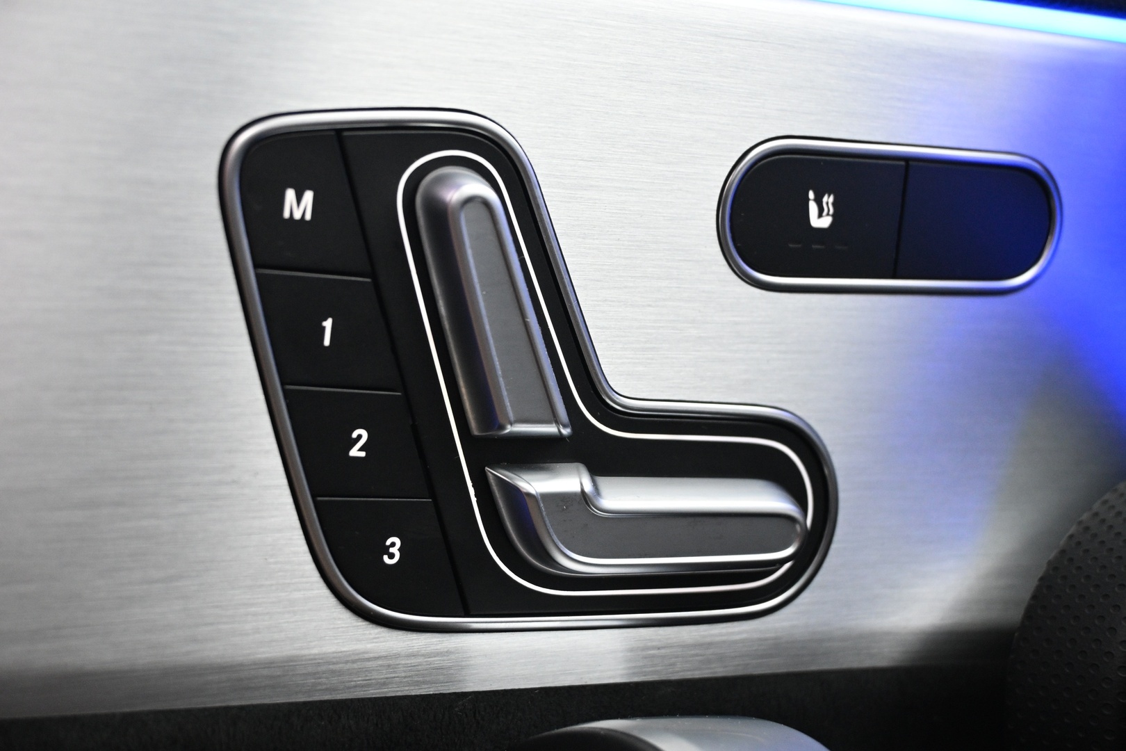 MERCEDES-BENZ CLA 2022