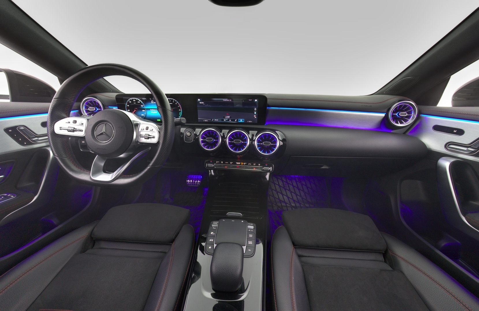 MERCEDES-BENZ CLA 2022