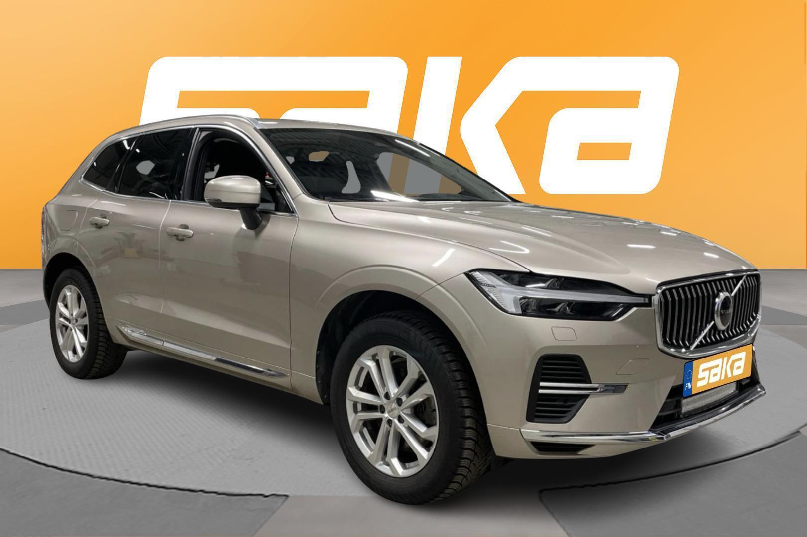 VOLVO XC60 2023
