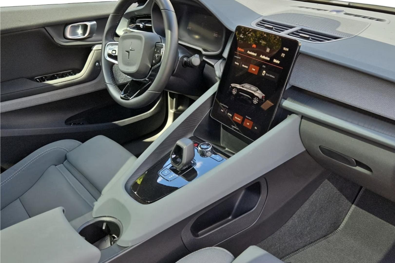 POLESTAR 2 2023