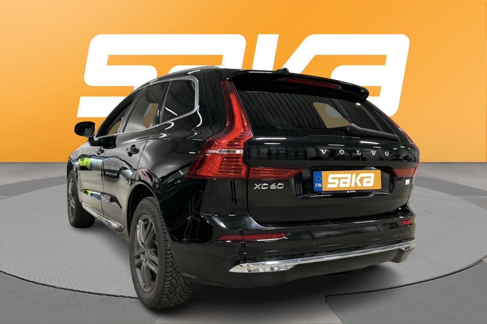 VOLVO XC60 2023