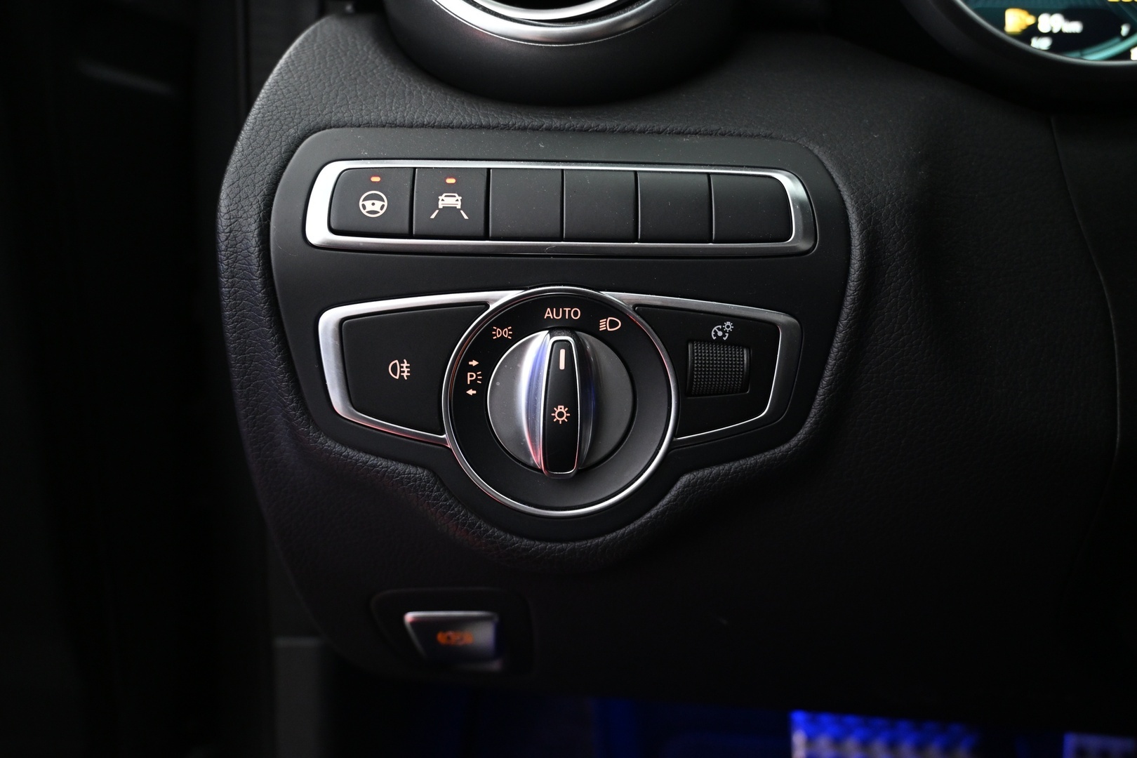 MERCEDES-BENZ C 2019