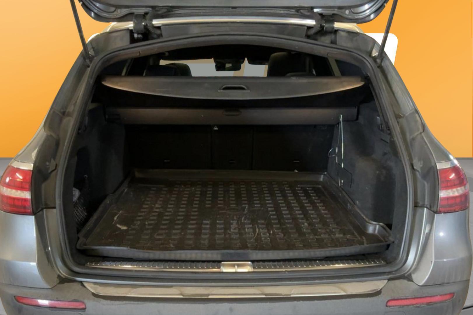 MERCEDES-BENZ E 2021