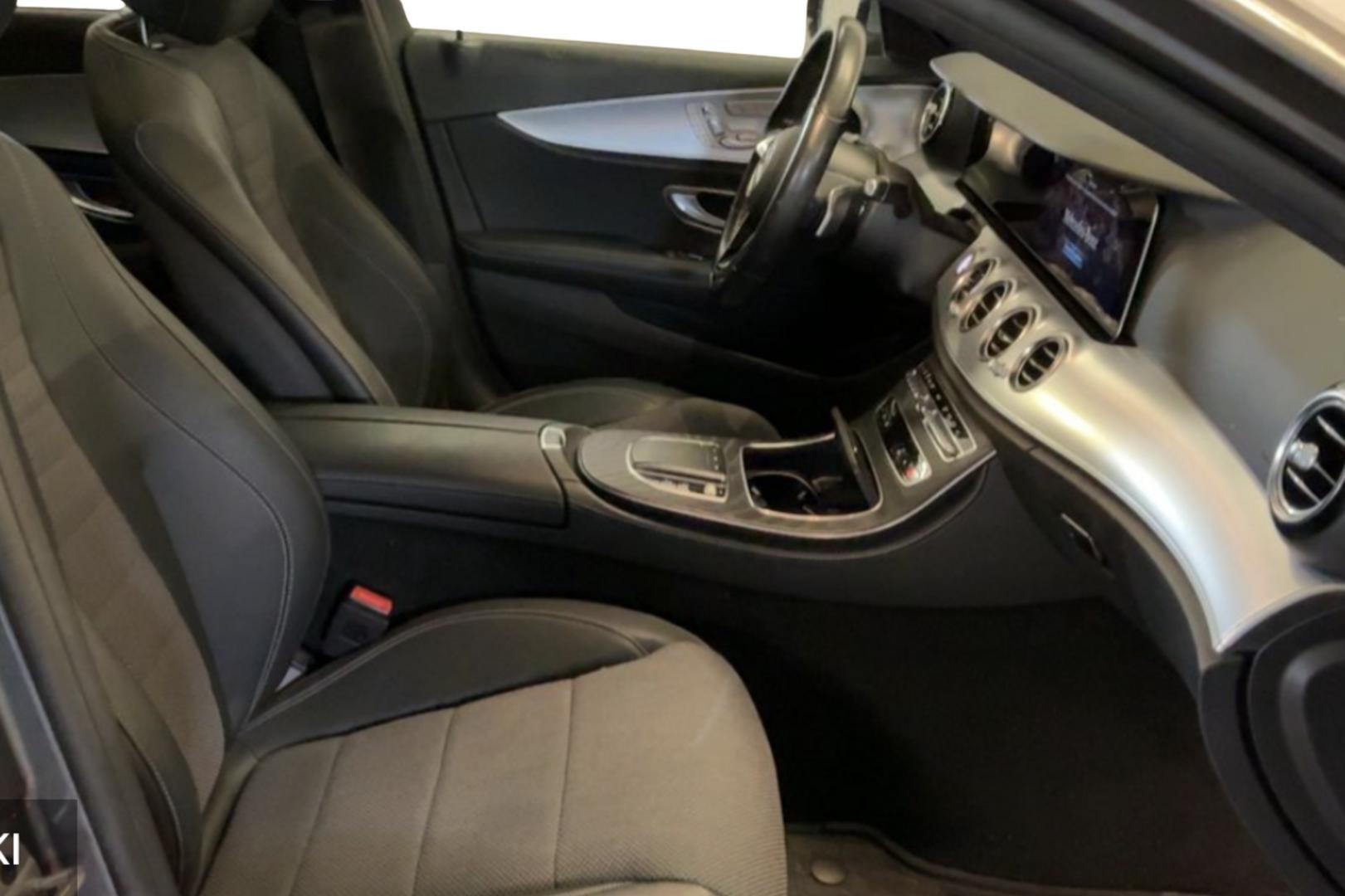 MERCEDES-BENZ E 2021