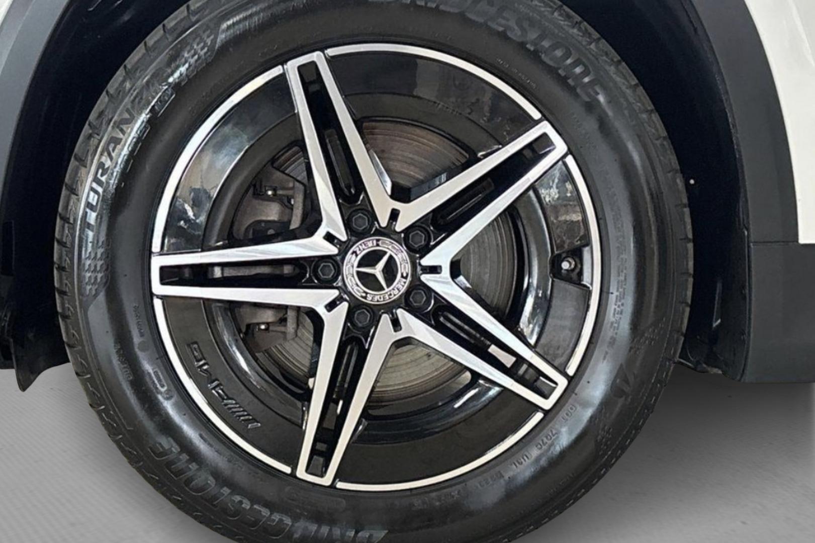 MERCEDES-BENZ EQA 2023