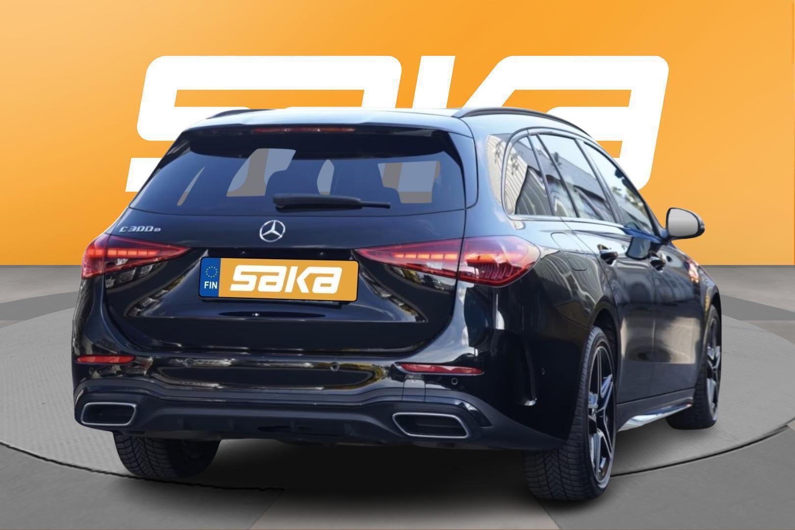 MERCEDES-BENZ C 2023