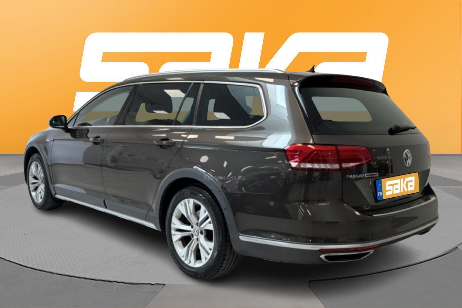 VOLKSWAGEN Passat 2018