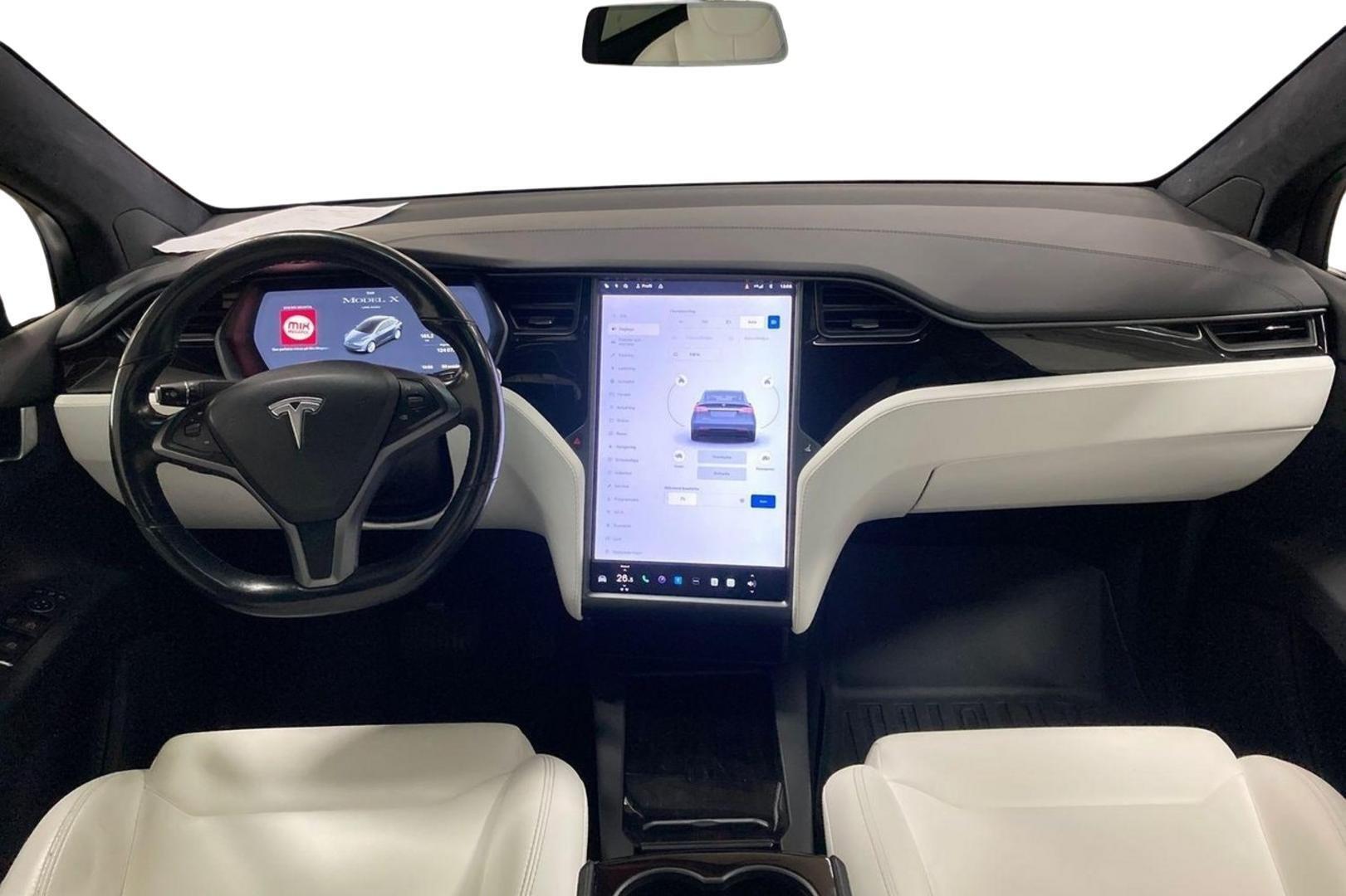 TESLA Model X 2019