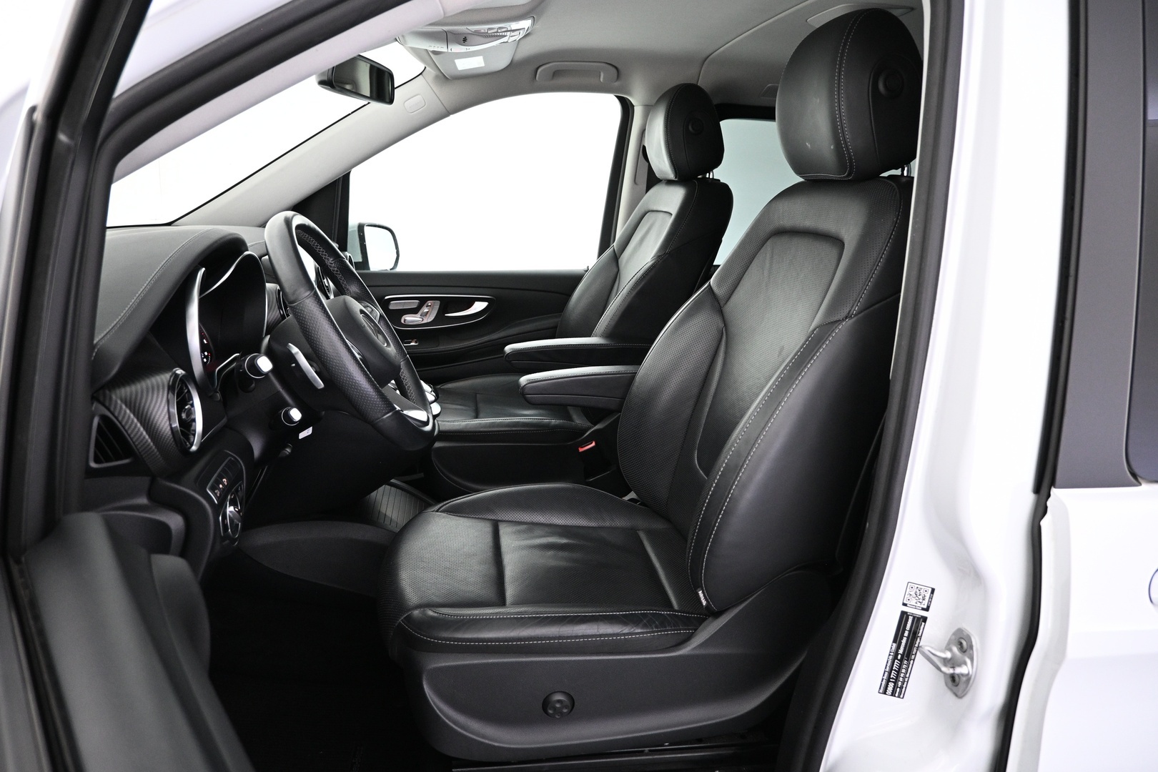 MERCEDES-BENZ V 2019