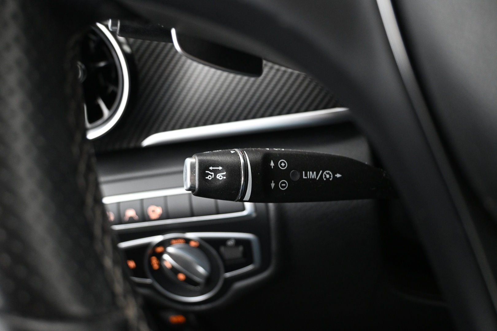 MERCEDES-BENZ V 2019