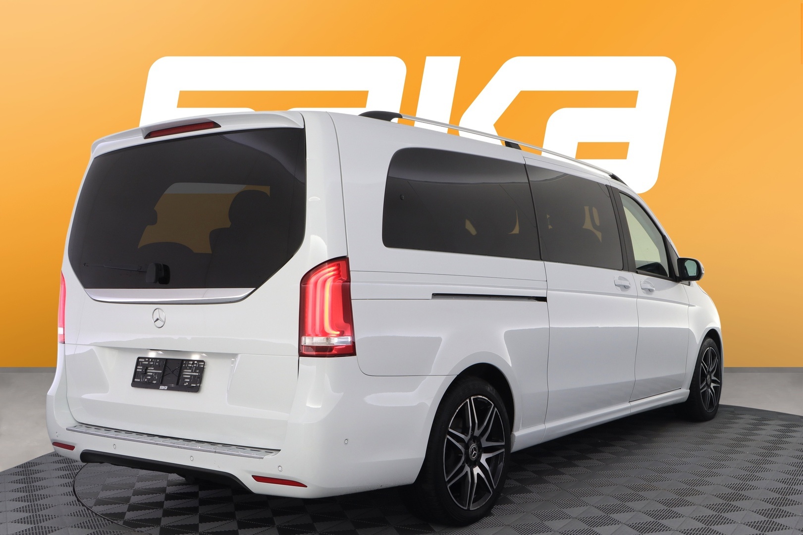 MERCEDES-BENZ V 2019