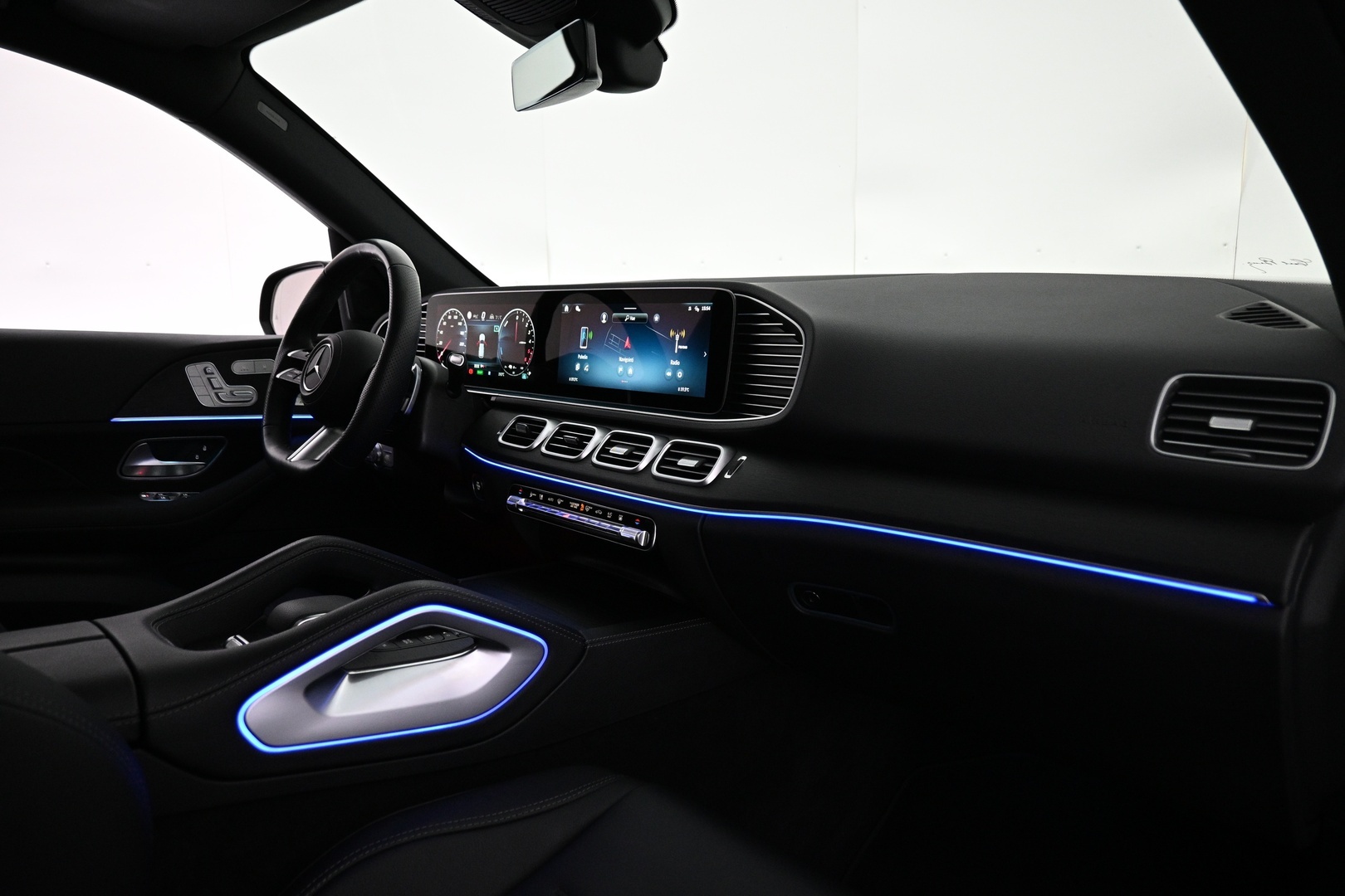 MERCEDES-BENZ GLE 2025