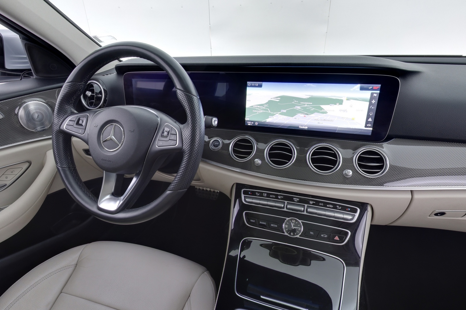 MERCEDES-BENZ E 2017