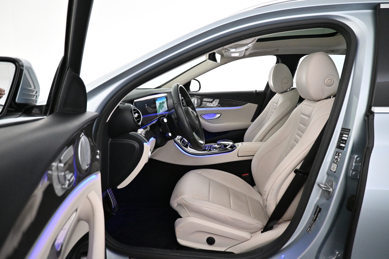 MERCEDES-BENZ E 2017