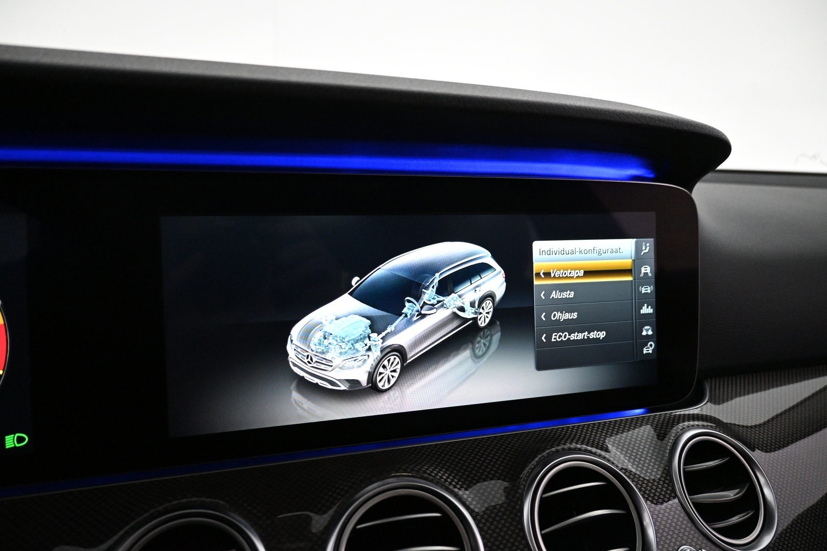MERCEDES-BENZ E 2017