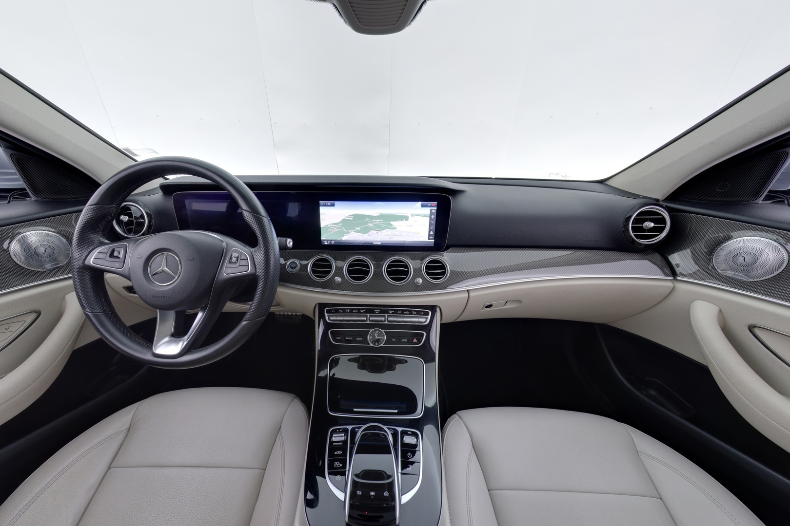 MERCEDES-BENZ E 2017