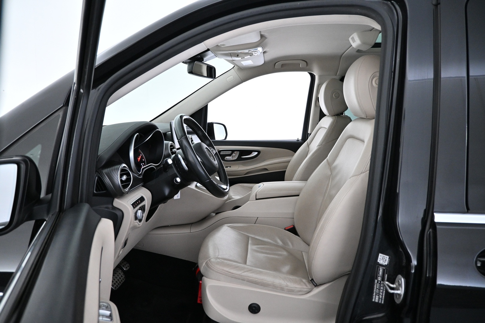 MERCEDES-BENZ V 2016