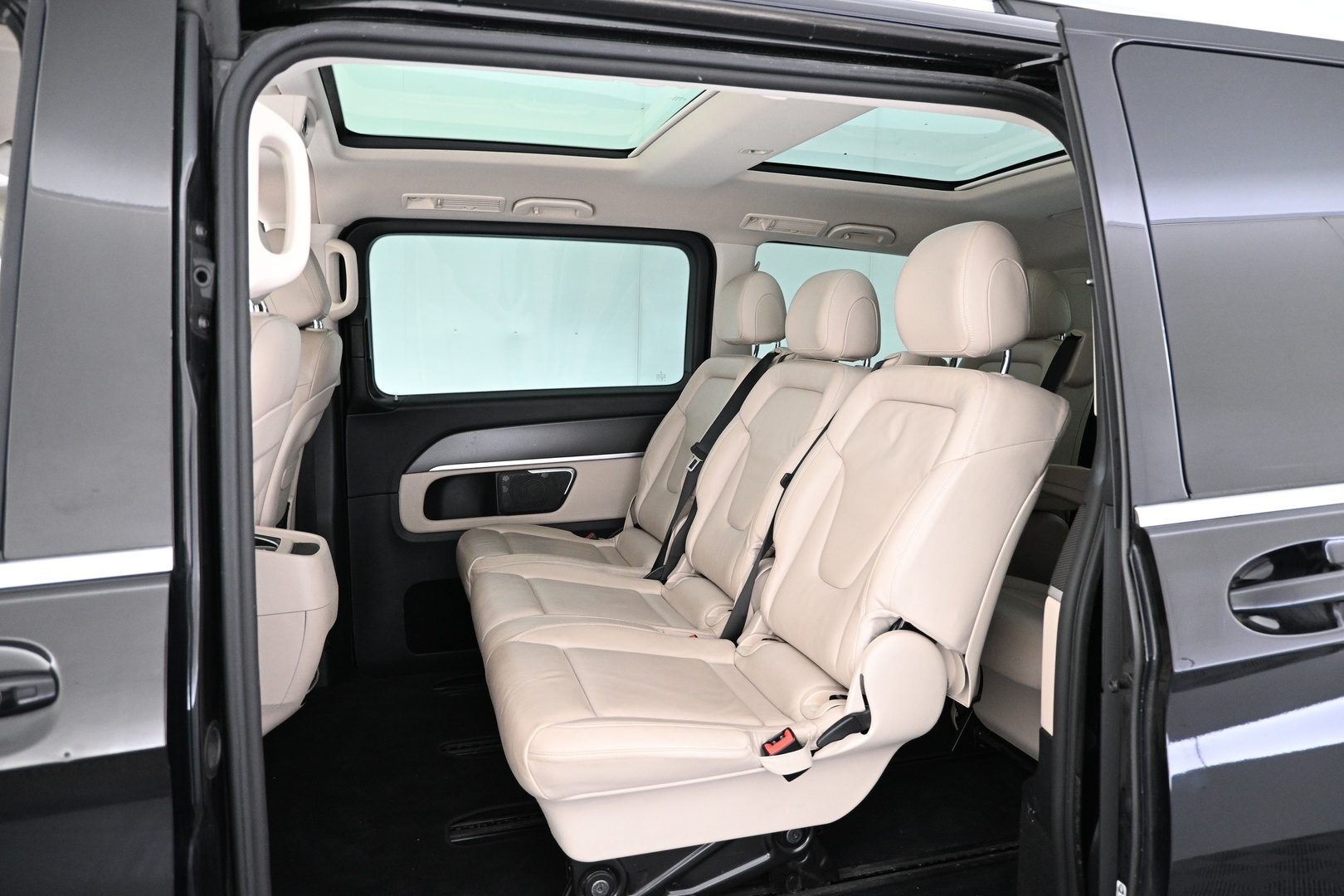 MERCEDES-BENZ V 2016