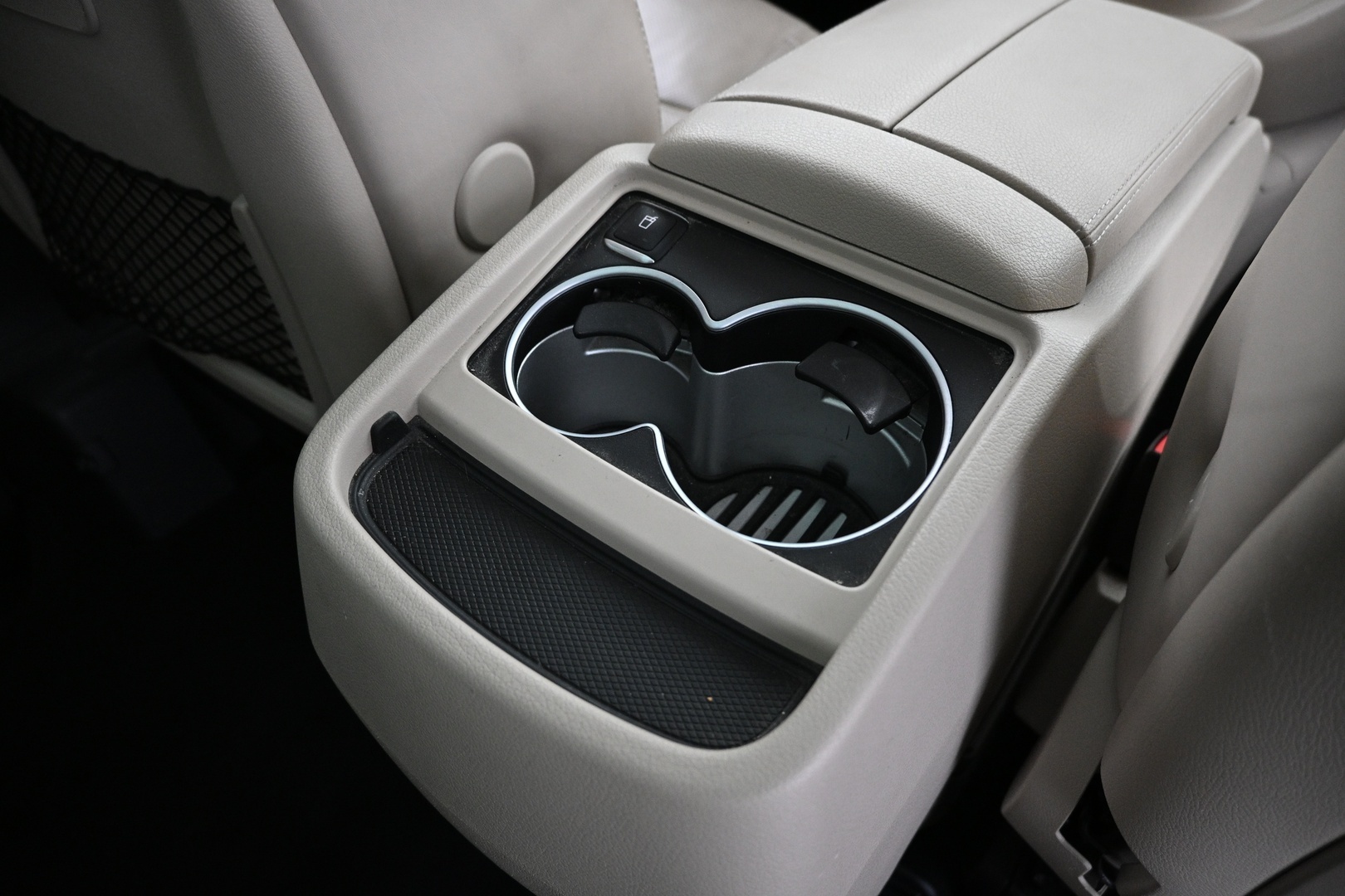 MERCEDES-BENZ V 2016