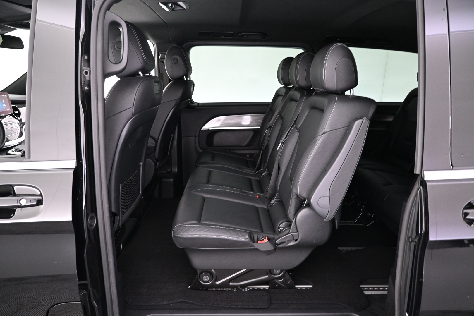 MERCEDES-BENZ EQV 2021