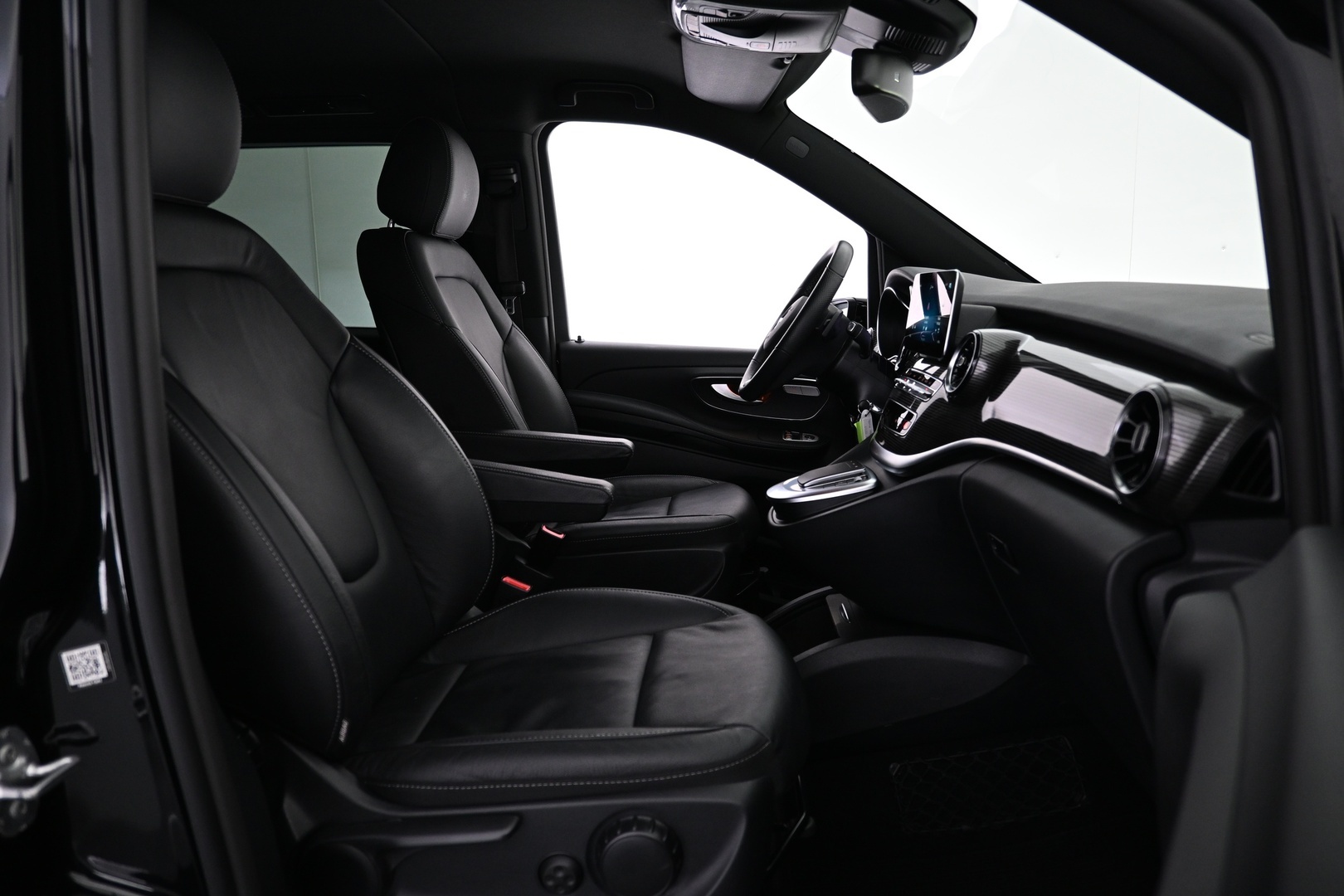 MERCEDES-BENZ EQV 2021