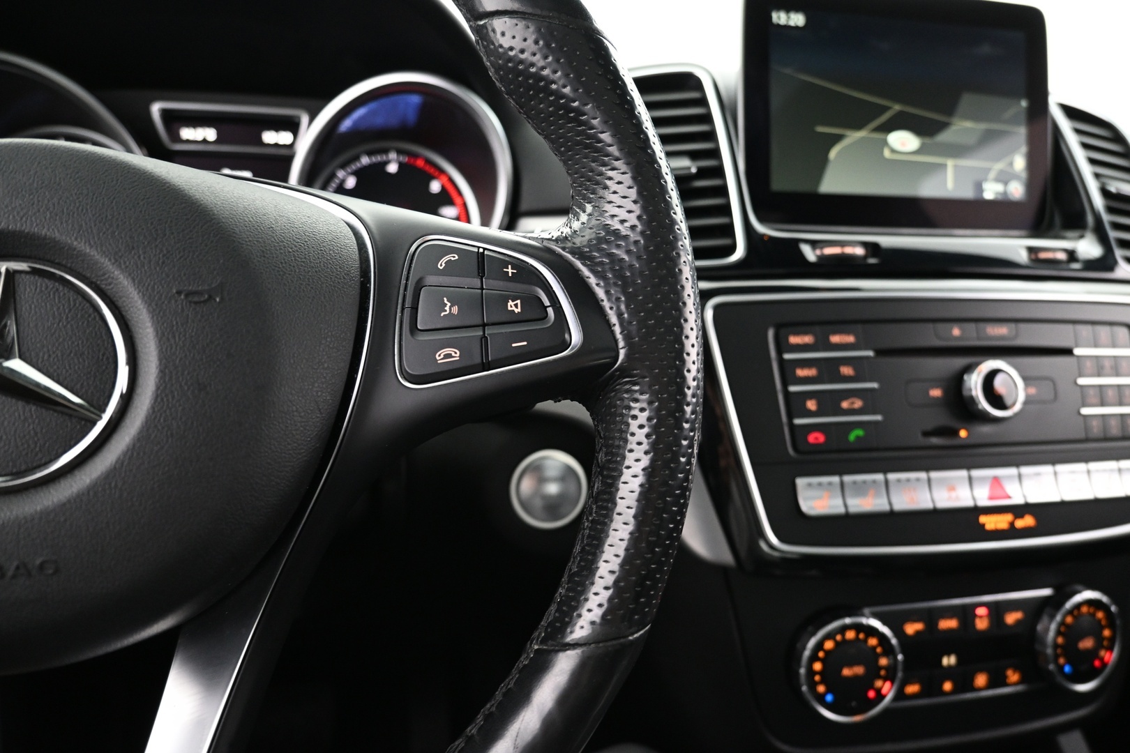 MERCEDES-BENZ GLE 2017