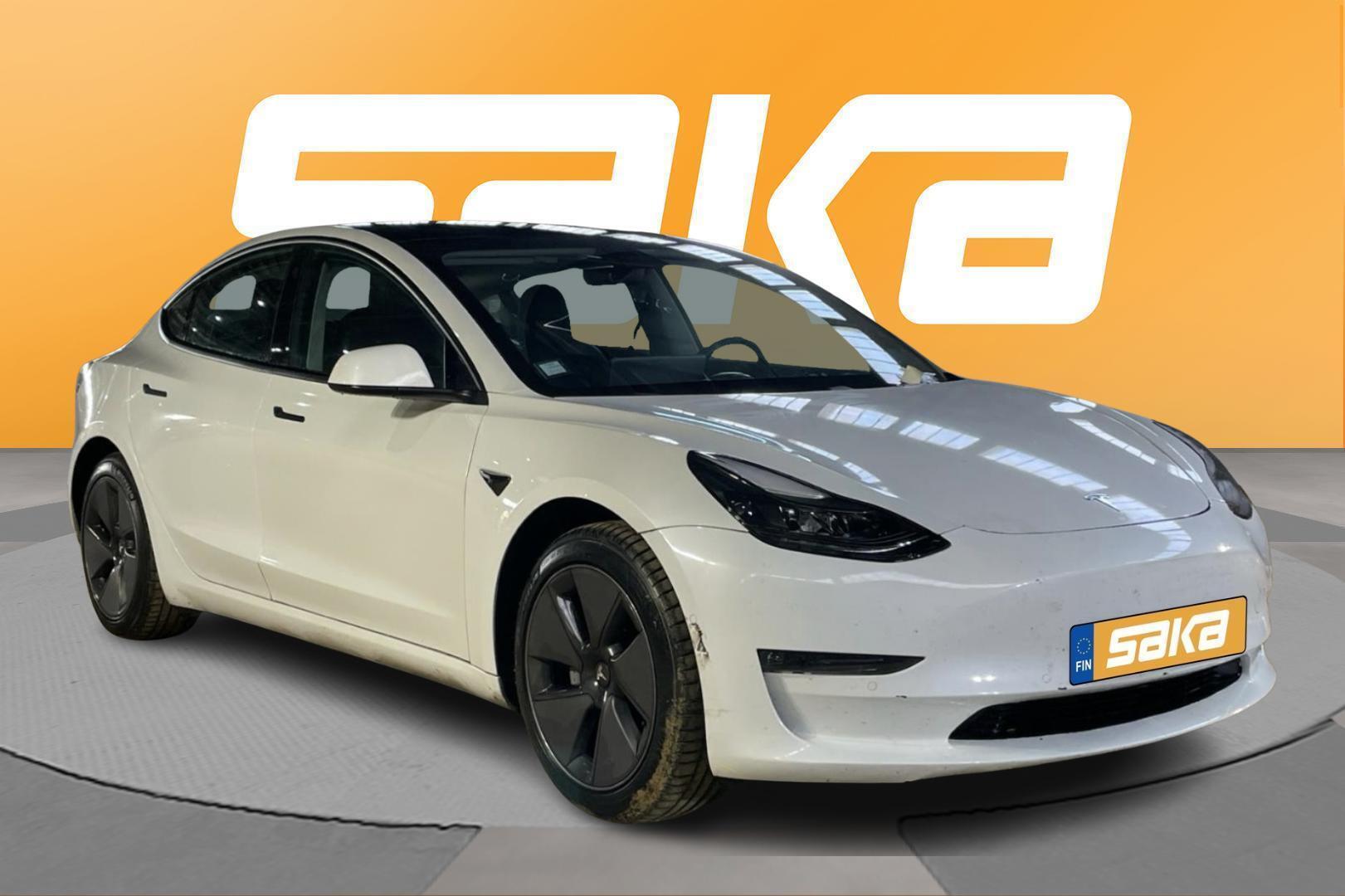 TESLA Model 3 2021