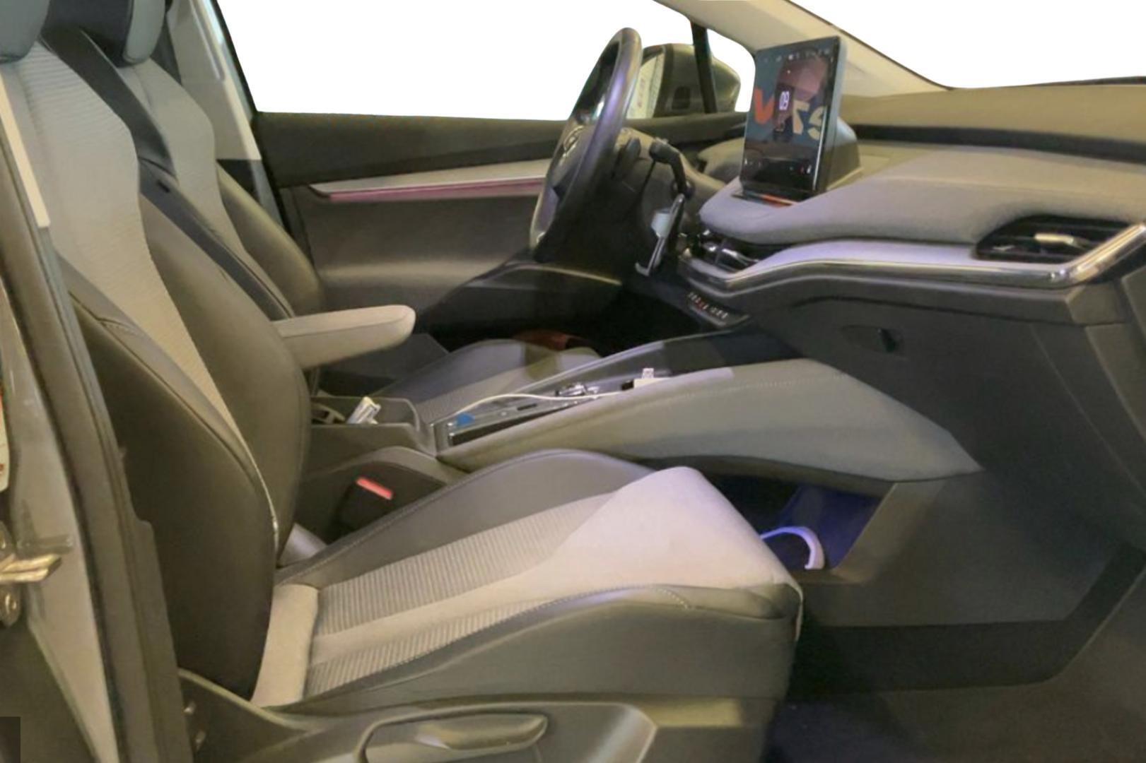 SKODA Enyaq 2023