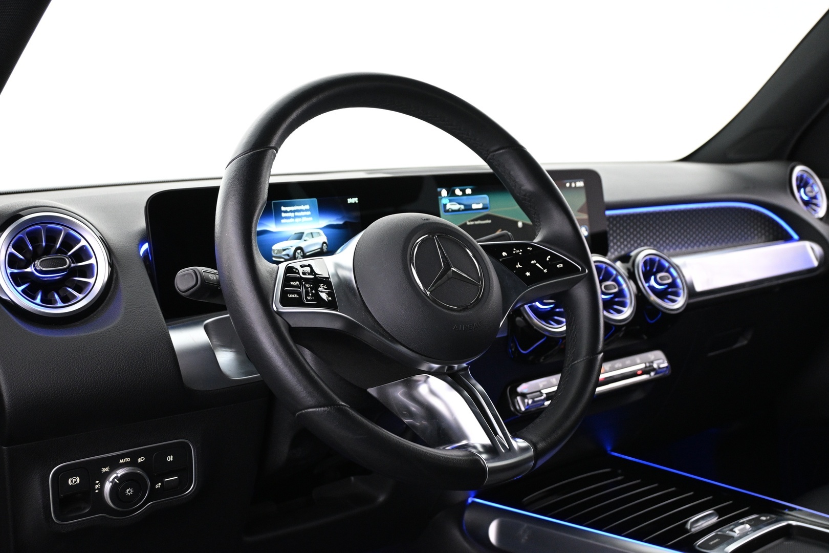 MERCEDES-BENZ EQB 2025