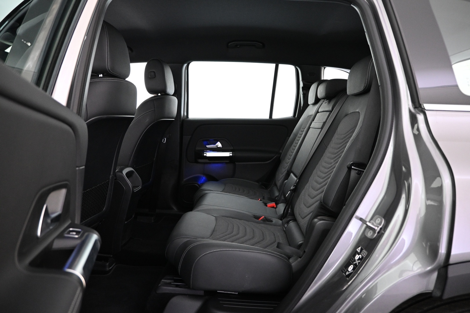 MERCEDES-BENZ EQB 2025