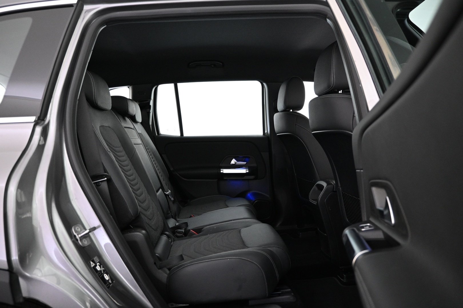 MERCEDES-BENZ EQB 2025