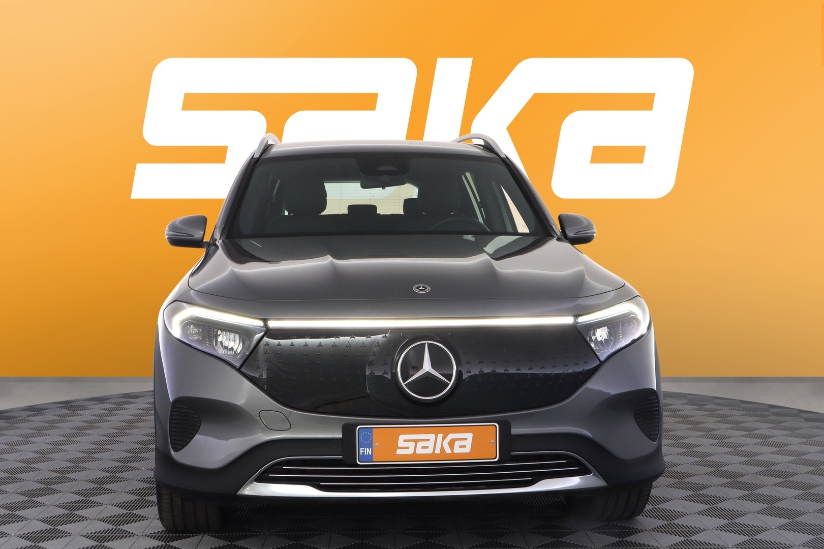 MERCEDES-BENZ EQB 2025