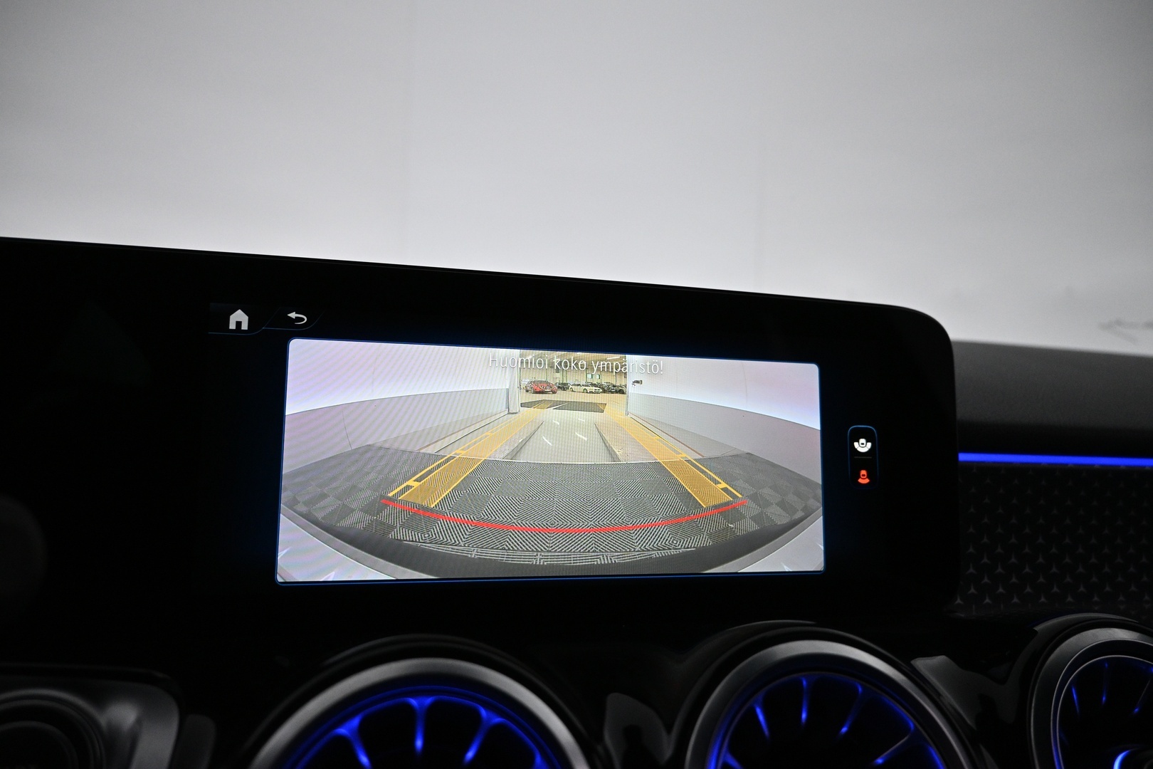 MERCEDES-BENZ EQB 2025