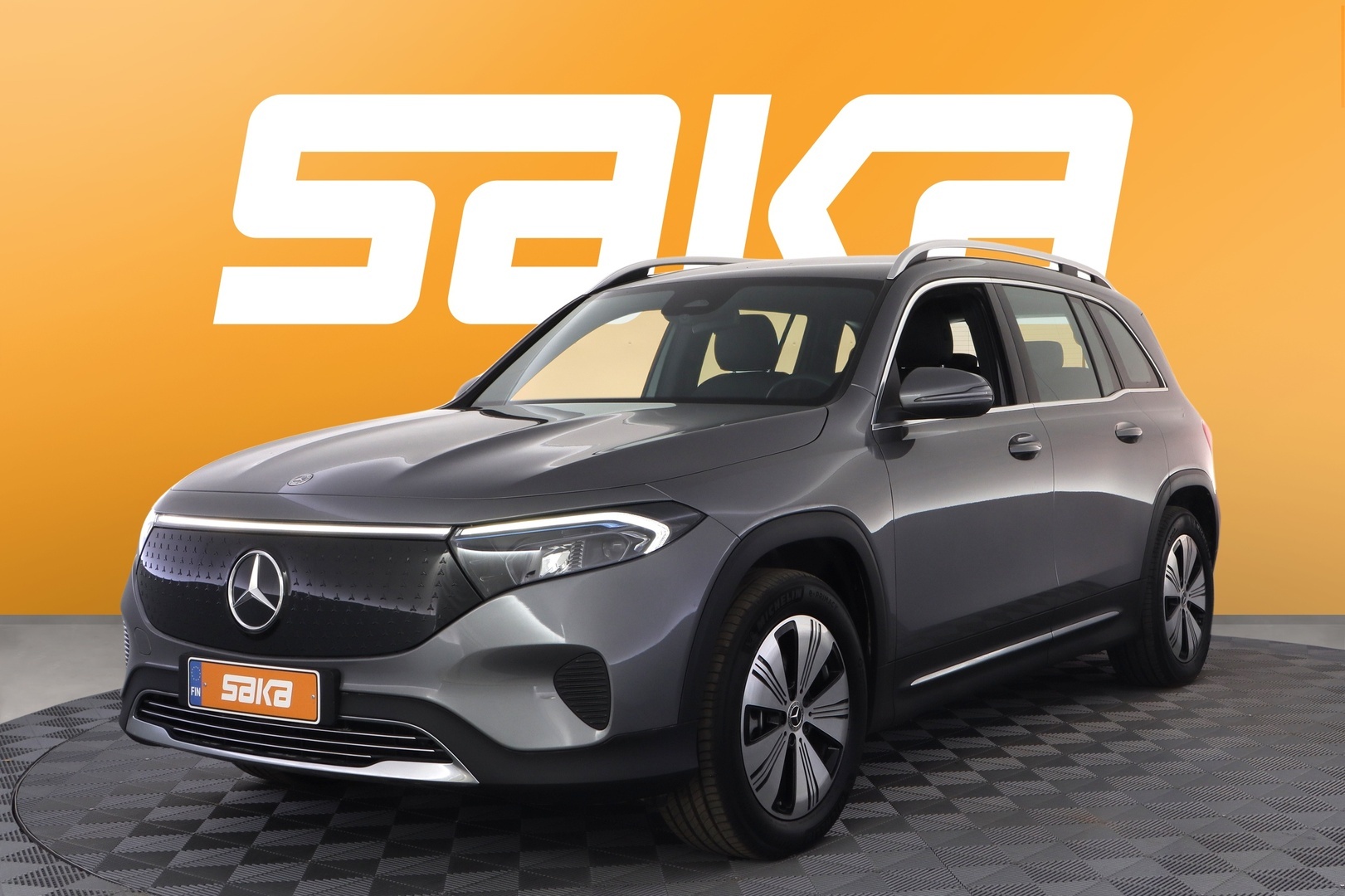 MERCEDES-BENZ EQB 2025