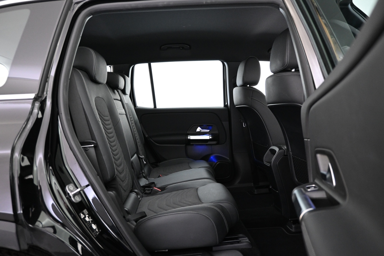 MERCEDES-BENZ EQB 2025