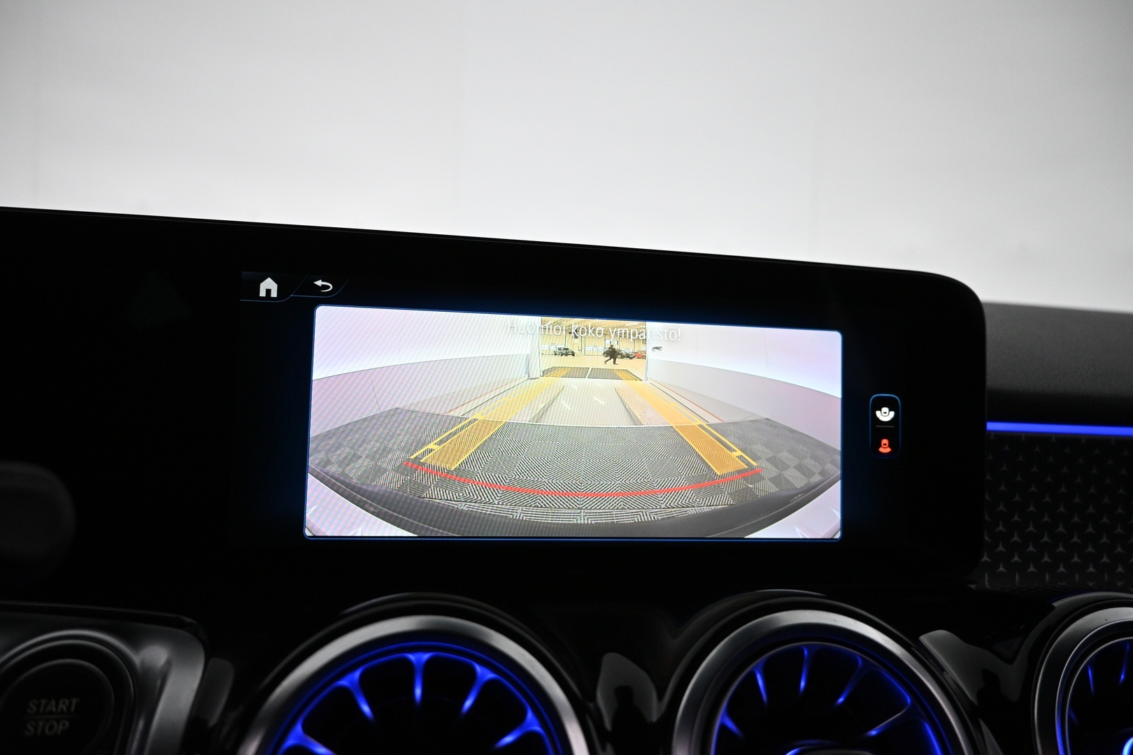 MERCEDES-BENZ EQB 2025