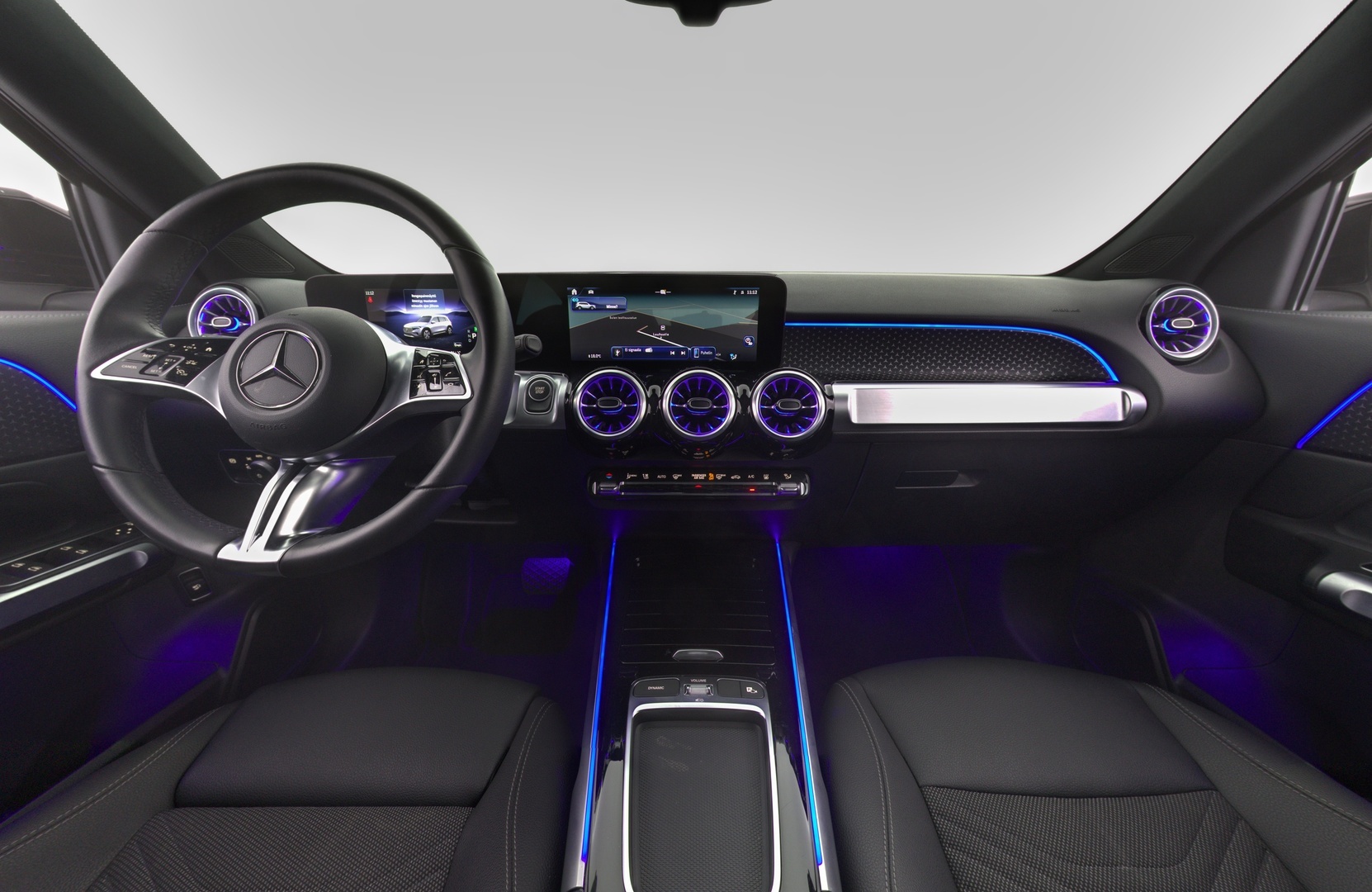 MERCEDES-BENZ EQB 2025