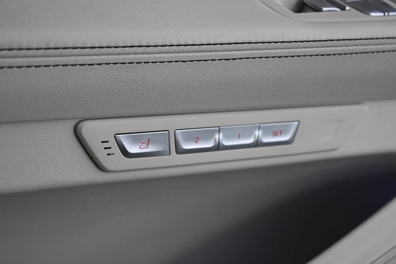 BMW 740 2018