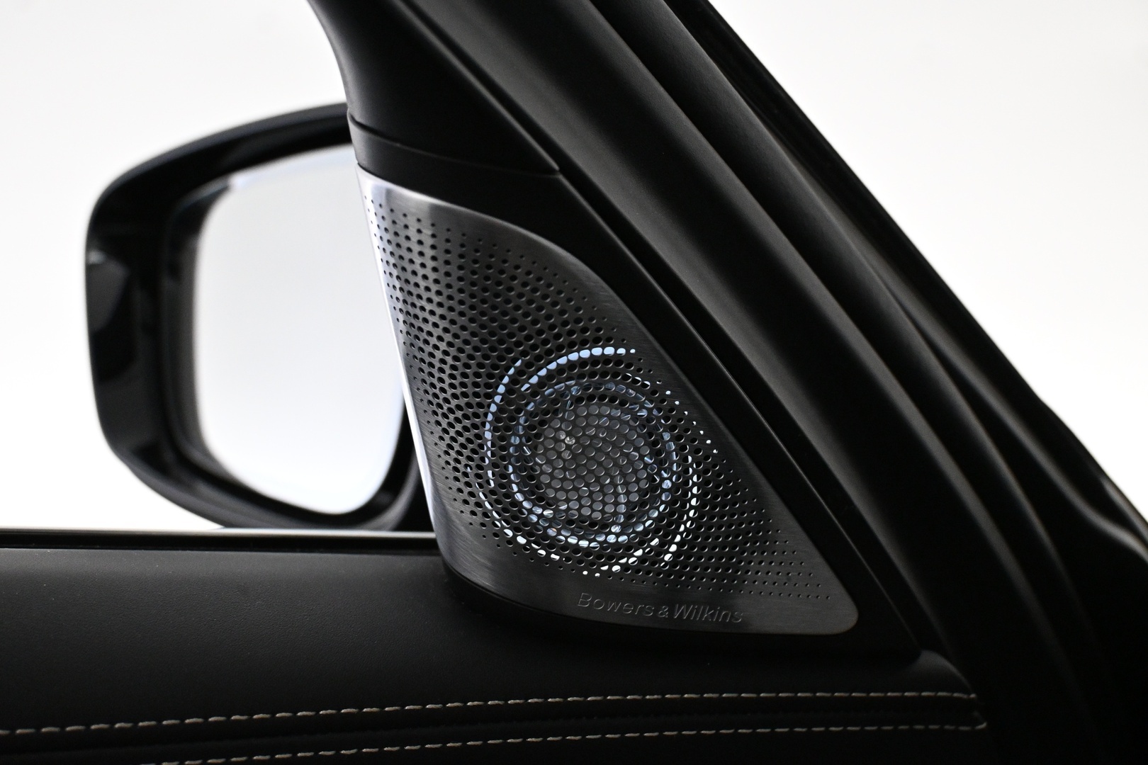 BMW 740 2018
