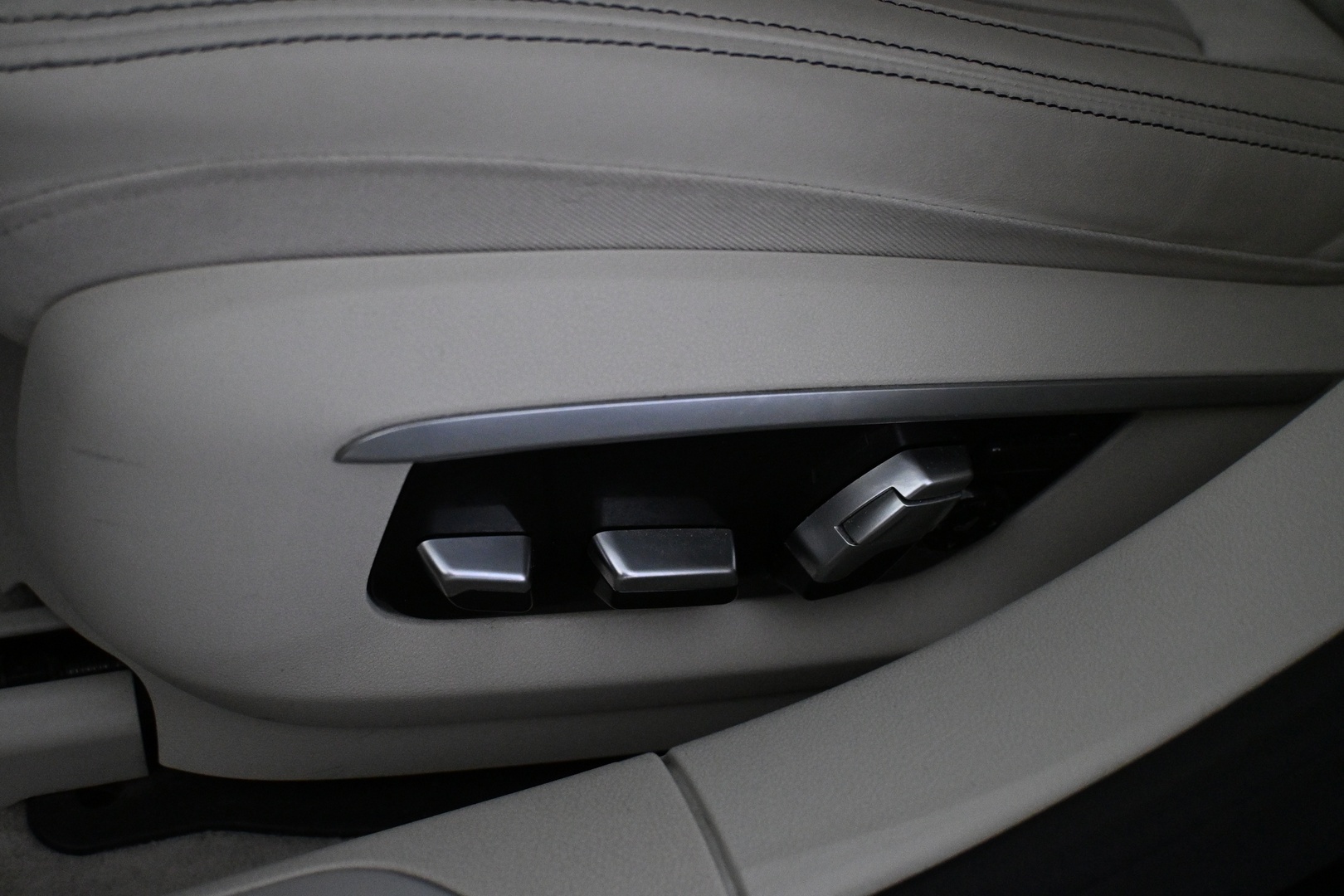 BMW 740 2018