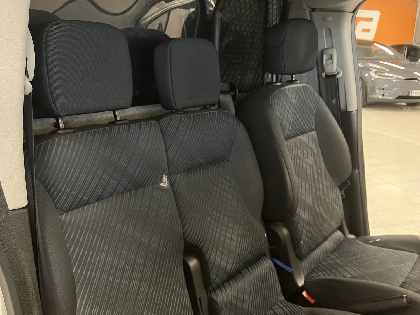 PEUGEOT Partner 2011