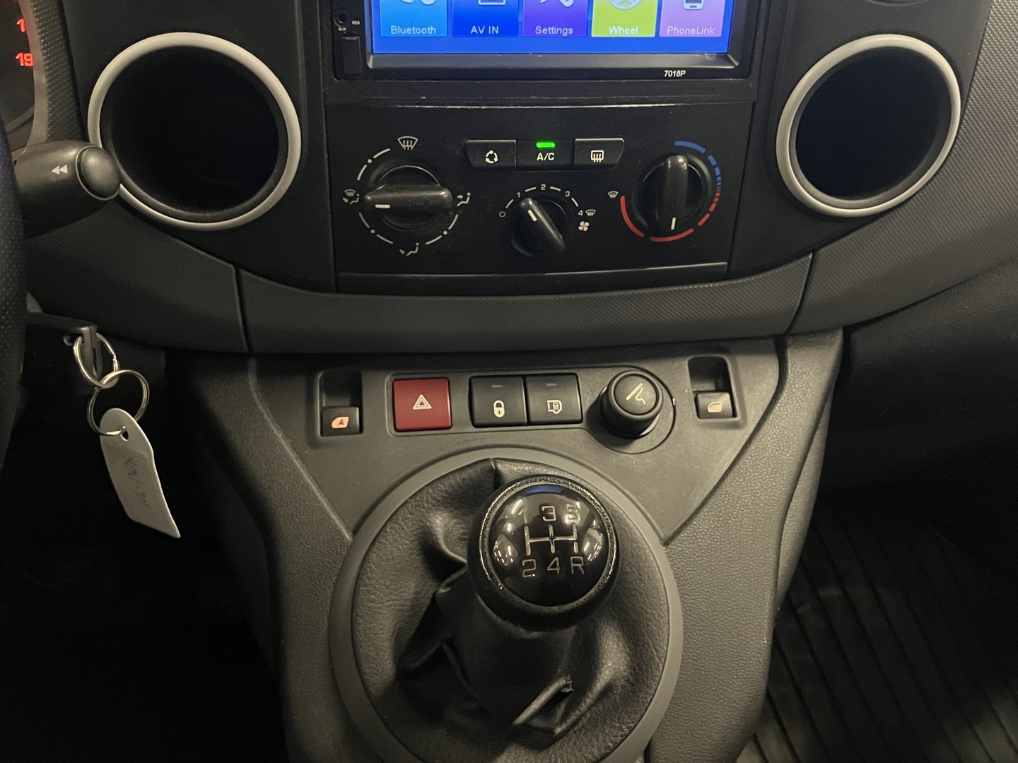 PEUGEOT Partner 2011