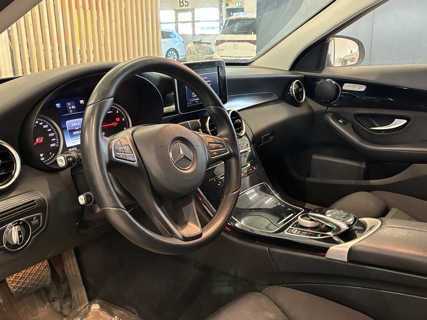 MERCEDES-BENZ C 2016