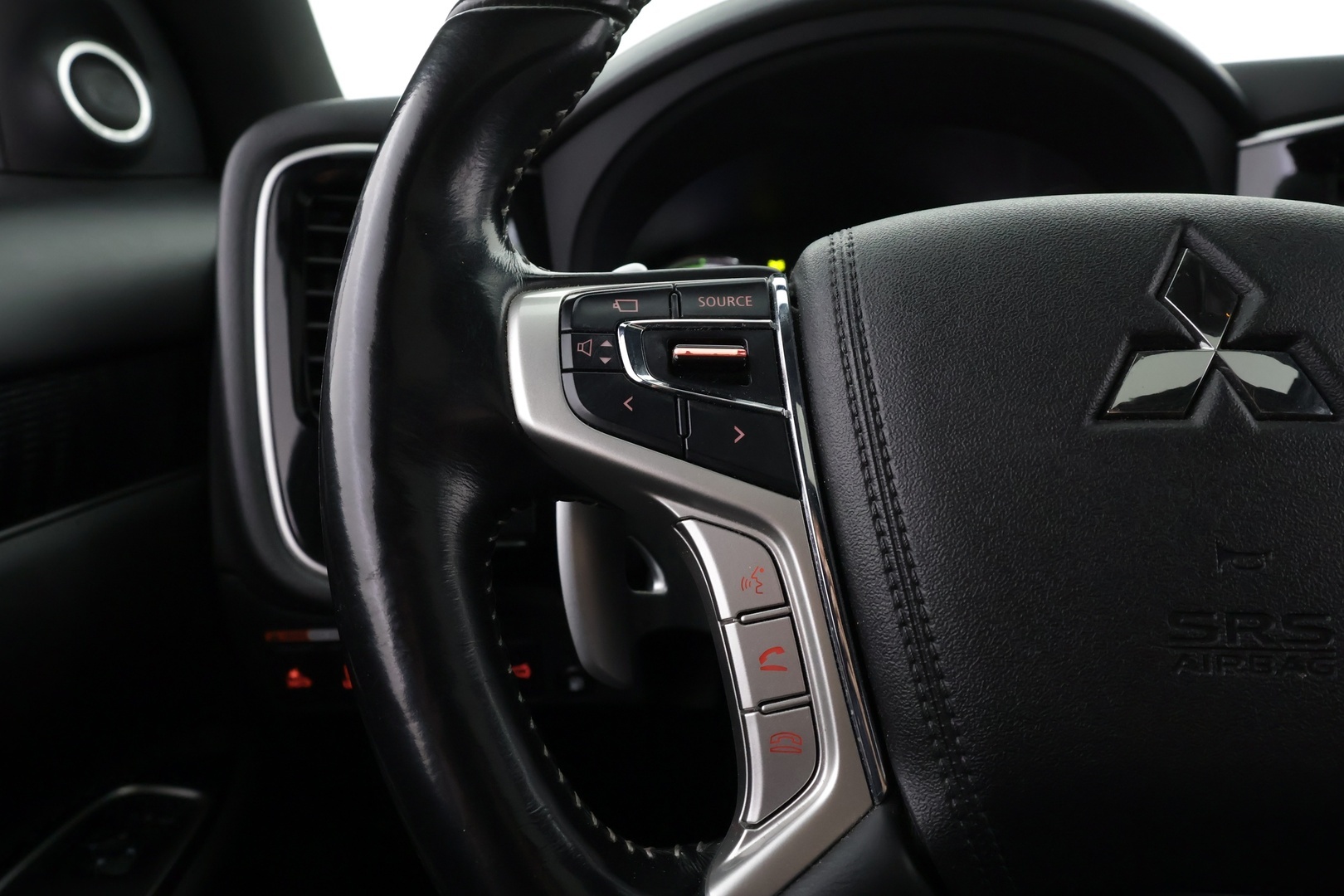 MITSUBISHI Outlander PHEV 2020