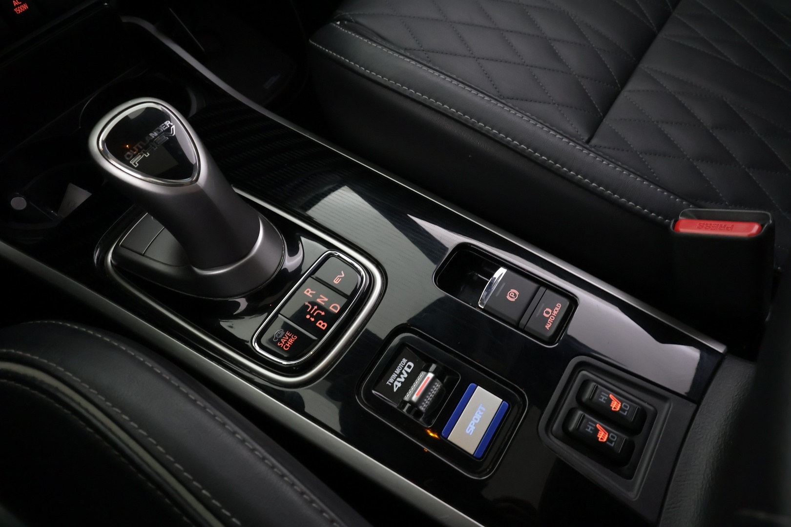 MITSUBISHI Outlander PHEV 2020